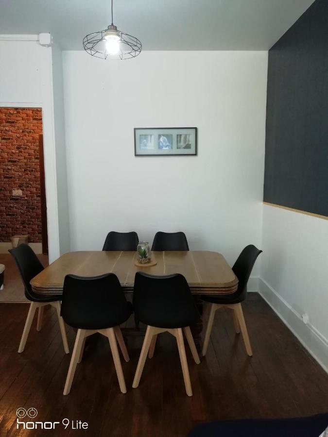 Confort et Élégance dans le Bouchon de Champagne Troyes Exterior foto
